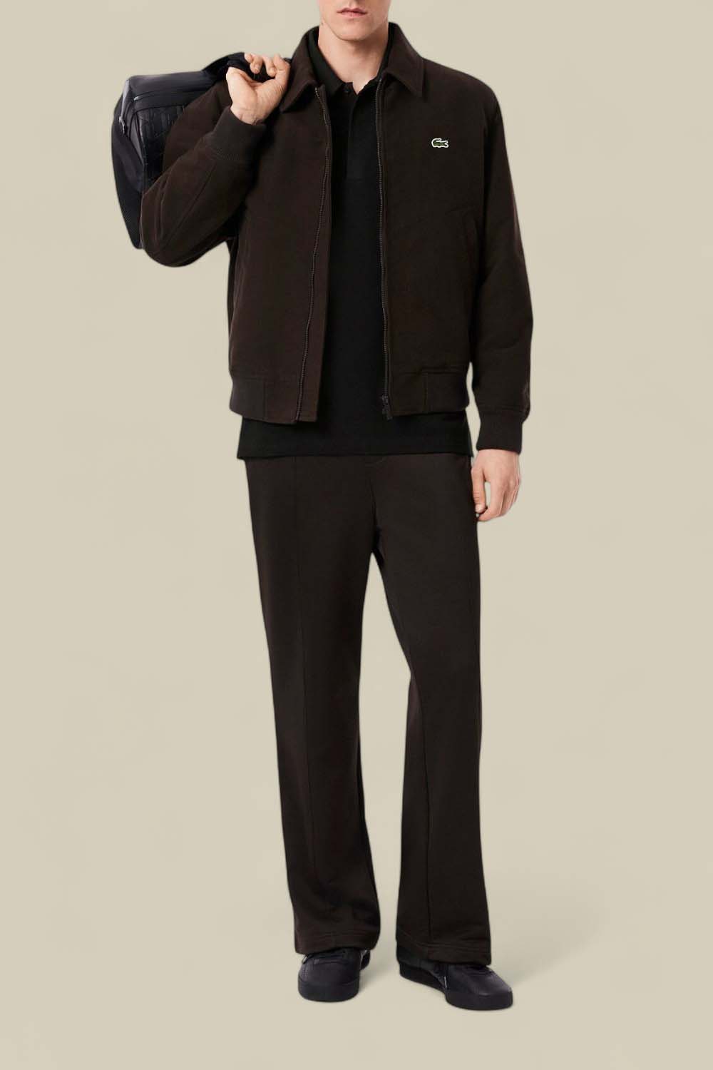 תמונת כל הלוק של חולצת פולו